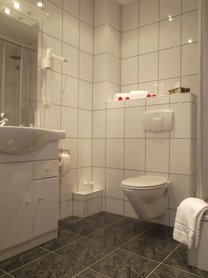 Haus Sonnenschein Ξενοδοχείο Monheim am Rhein Εξωτερικό φωτογραφία